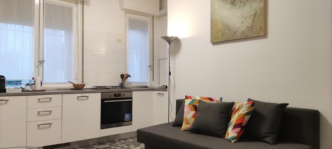 Melaverdeflat Milano Porta Venezia-Dateo Metro 4 Luaran gambar